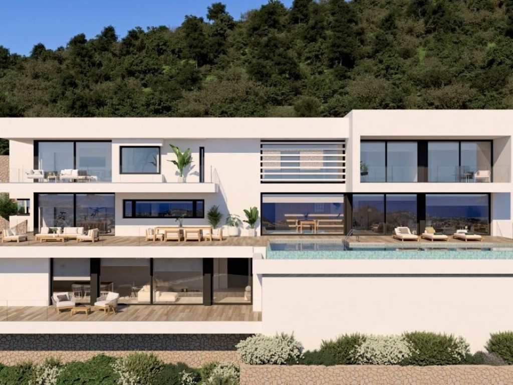 This very luxurious spacious new build villa is located on the south side of the