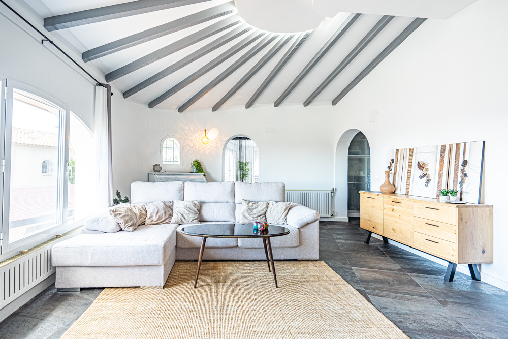 4223CAL - 4223CAL Villa rénovée avec vue sur la mer et bon potentiel locatif à vendre à proximité du centre de Calpe