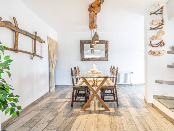 4223CAL Renovated villa with sea views and good rental potential for sale close to the center of Calpe