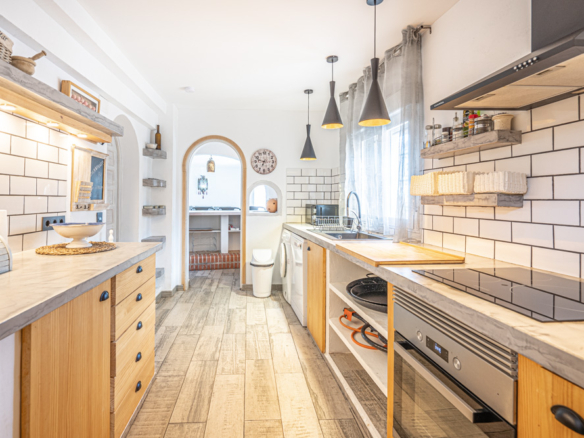 4223CAL Renovated villa with sea views and good rental potential for sale close to the center of Calpe