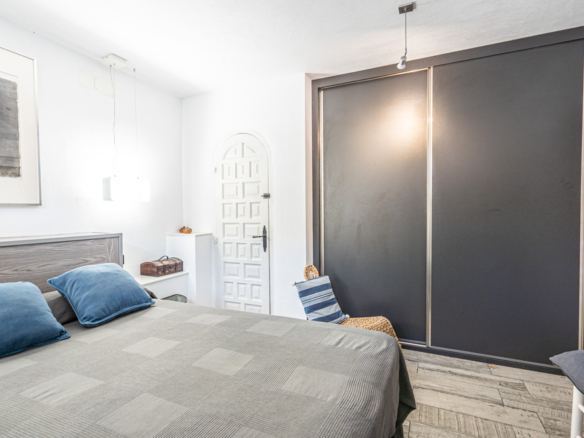 4223CAL Renovated villa with sea views and good rental potential for sale close to the center of Calpe