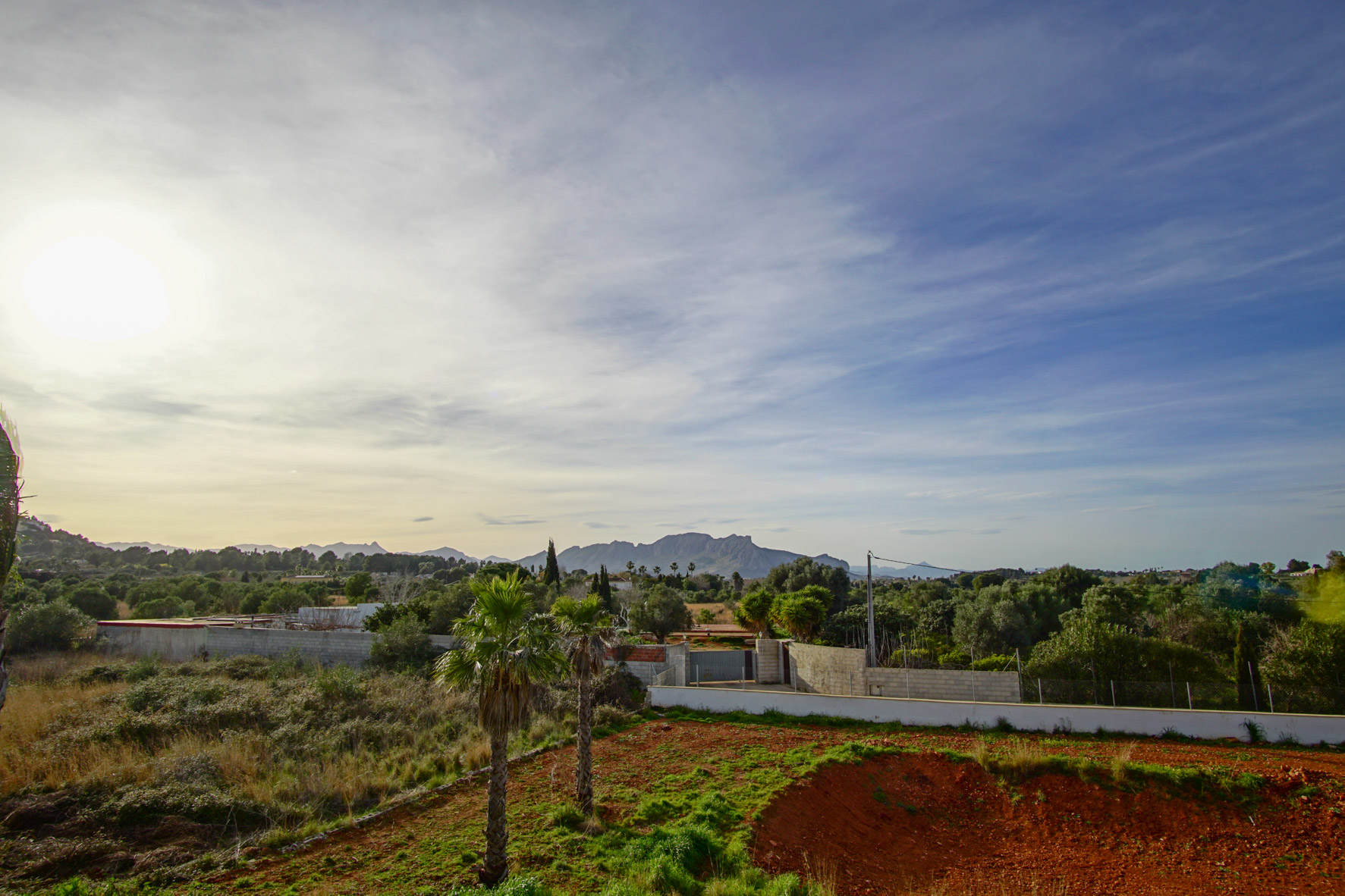 Caserón ubicado entre La Sella y la Xara, rodeado de naturaleza y bonitas vistas