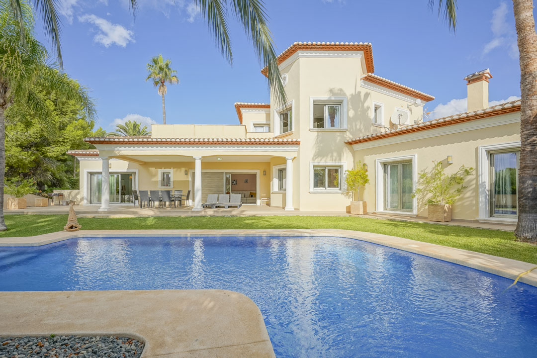 Venta. Chalet a Benissa