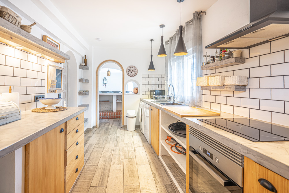 4223CAL - 4223CAL Villa rénovée avec vue sur la mer et bon potentiel locatif à vendre à proximité du centre de Calpe