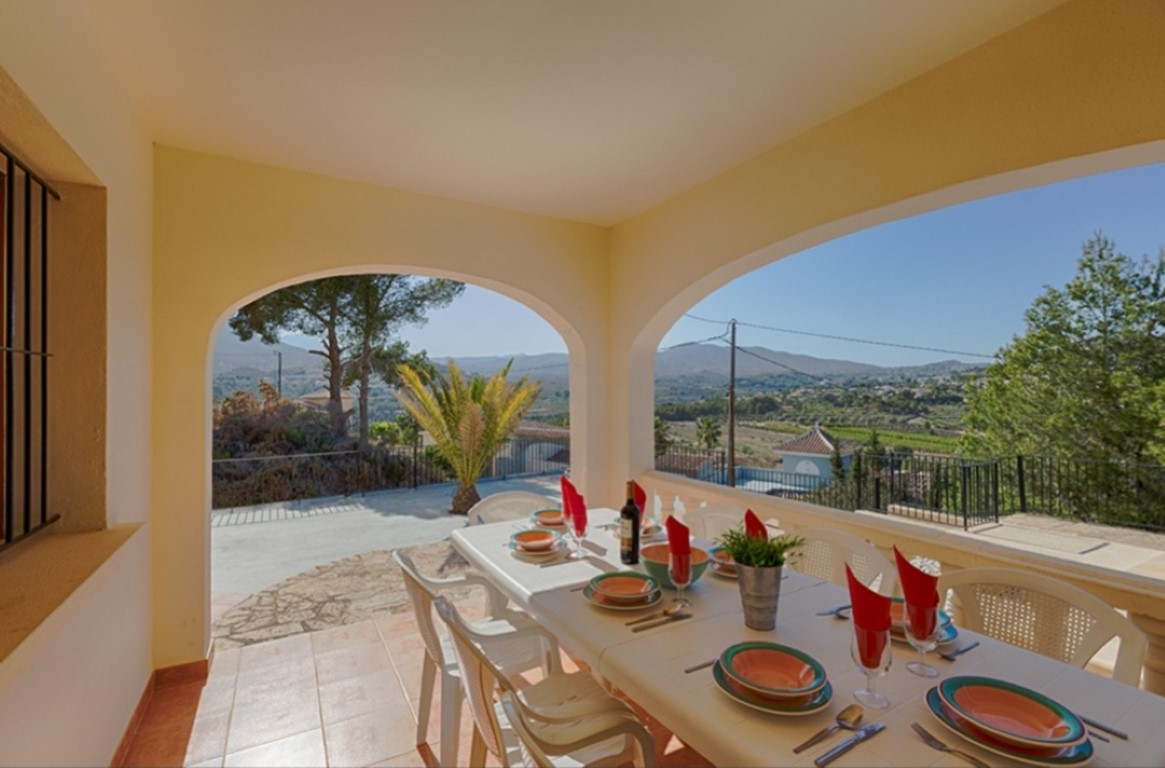 C4XY6411CAL - C4XY6411CAL Charmante villa espagnole de plain-pied à vendre à Calpe