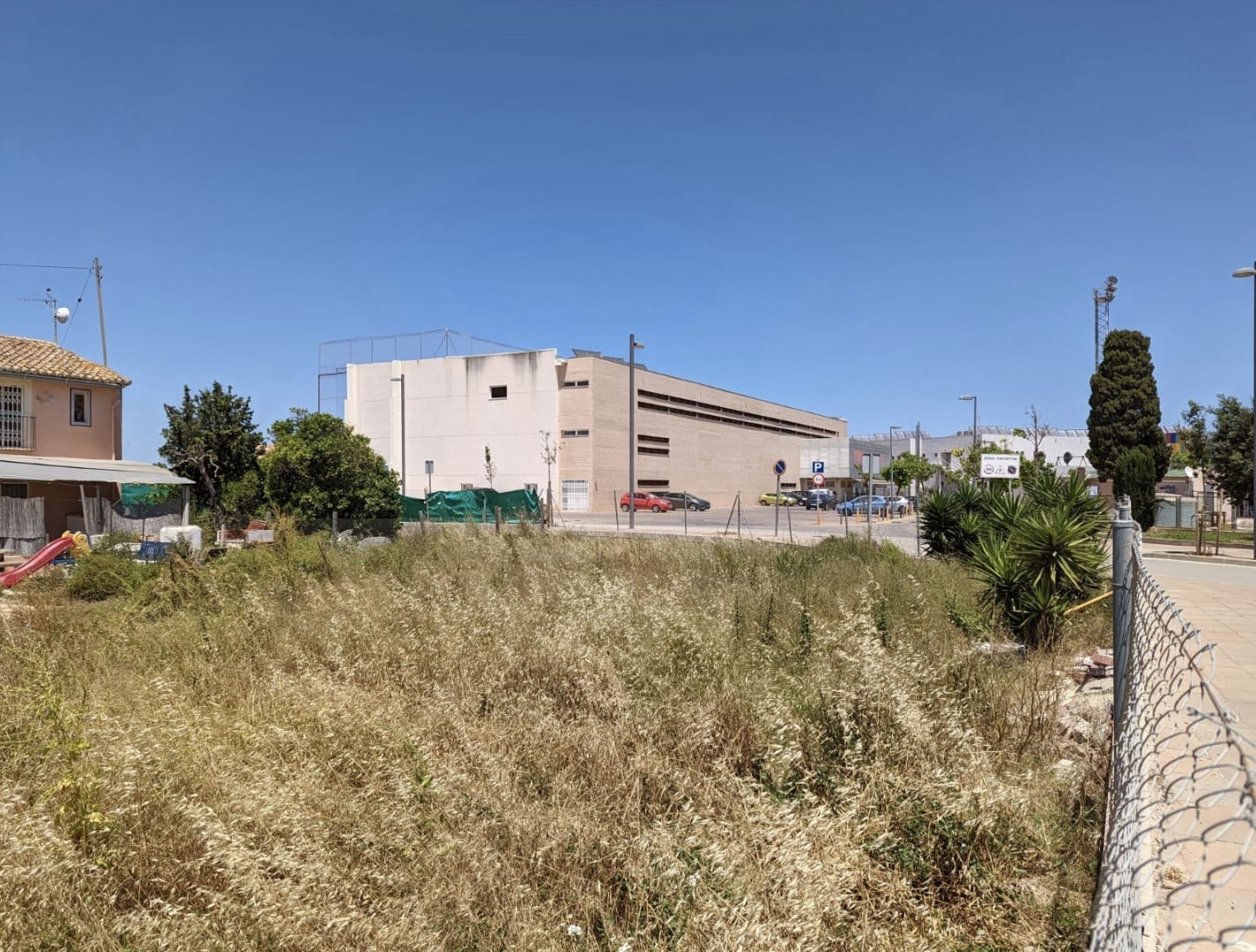 8003DEN - Commercieel perceel te koop in Denia