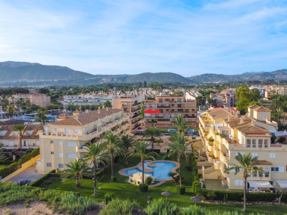 4426DEN Apartment with direct access to the beach for sale in Denia
