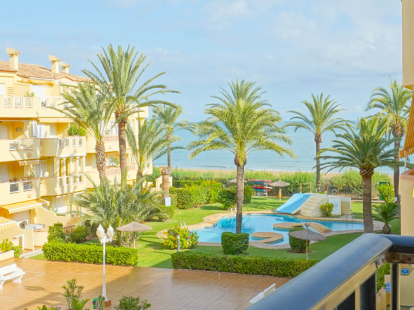 4426DEN Apartment with direct access to the beach for sale in Denia