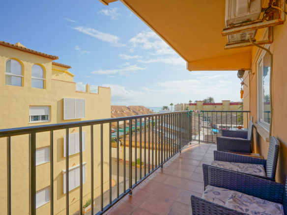 4426DEN Apartment with direct access to the beach for sale in Denia