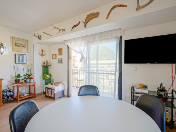 4426DEN Apartment with direct access to the beach for sale in Denia