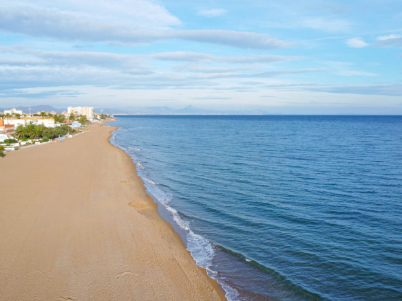 4426DEN Apartment with direct access to the beach for sale in Denia