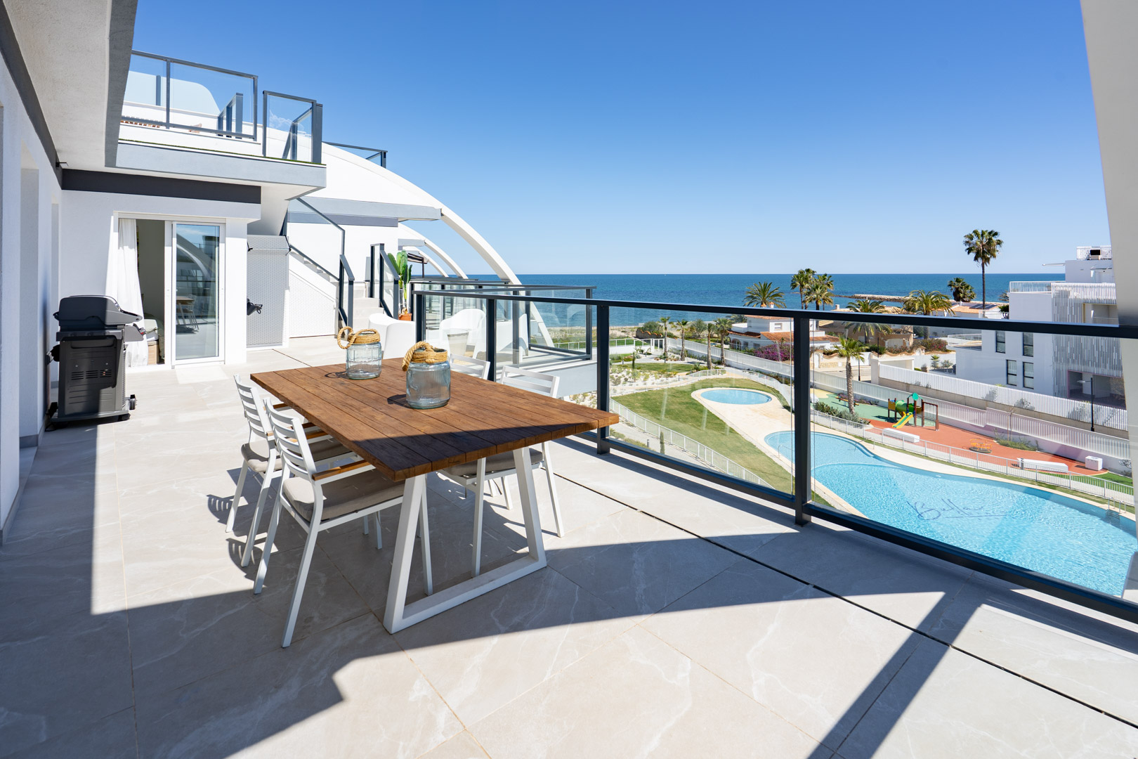 4502DEN - 4502DEN Fantastique penthouse moderne directement sur la plage à vendre à Denia
