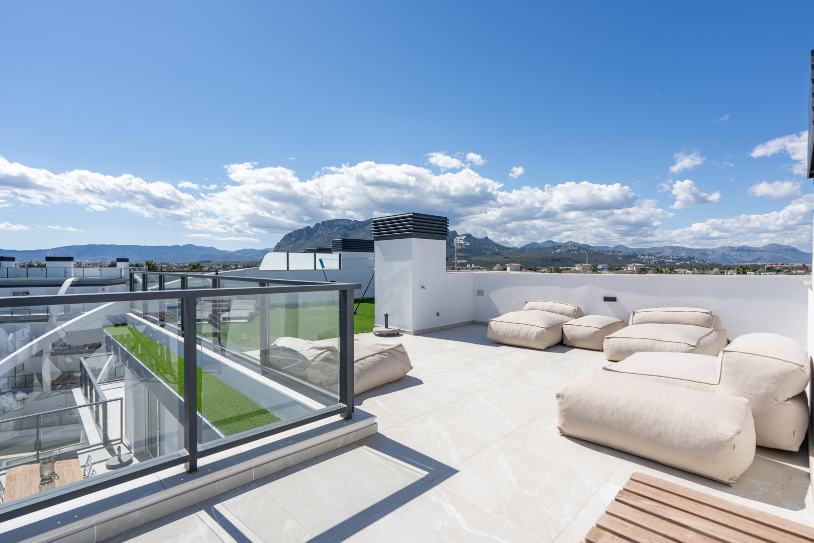 4502DEN - 4502DEN Fantastique penthouse moderne directement sur la plage à vendre à Denia