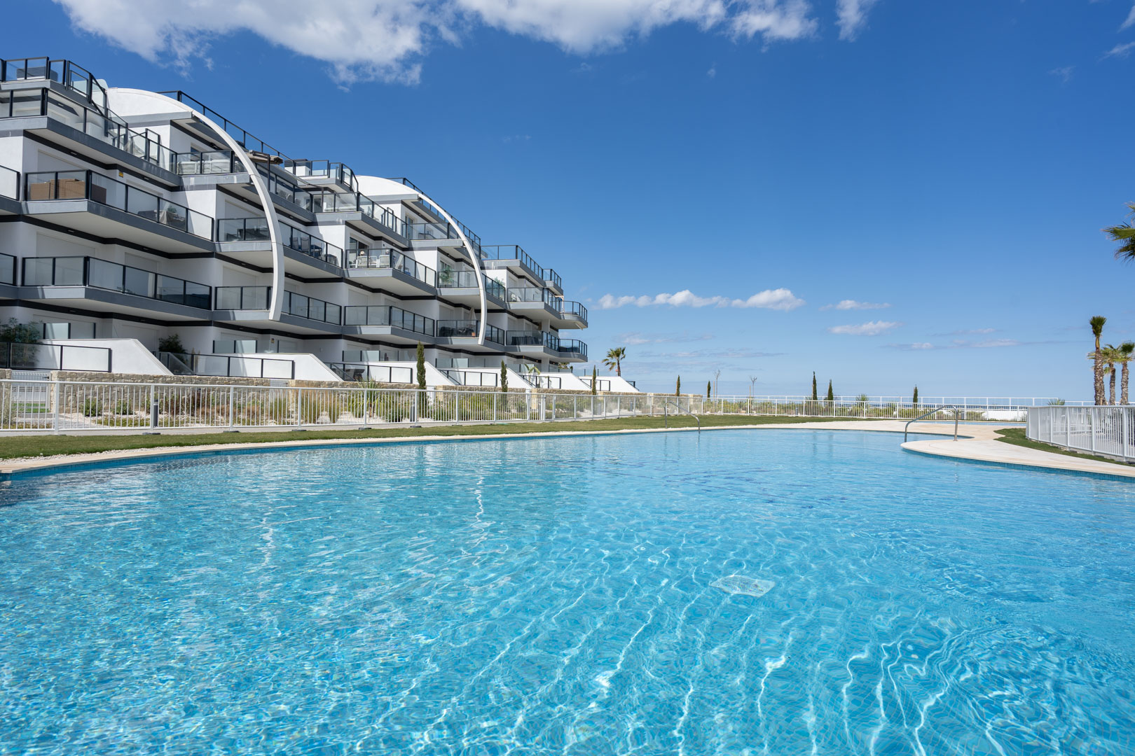 4502DEN - 4502DEN Fantastique penthouse moderne directement sur la plage à vendre à Denia