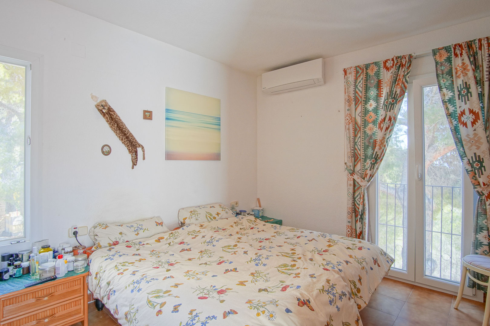 8256ALT Mediterrane Villa mit Teilblick auf das Meer und die Berge zum Verkauf in Altea.