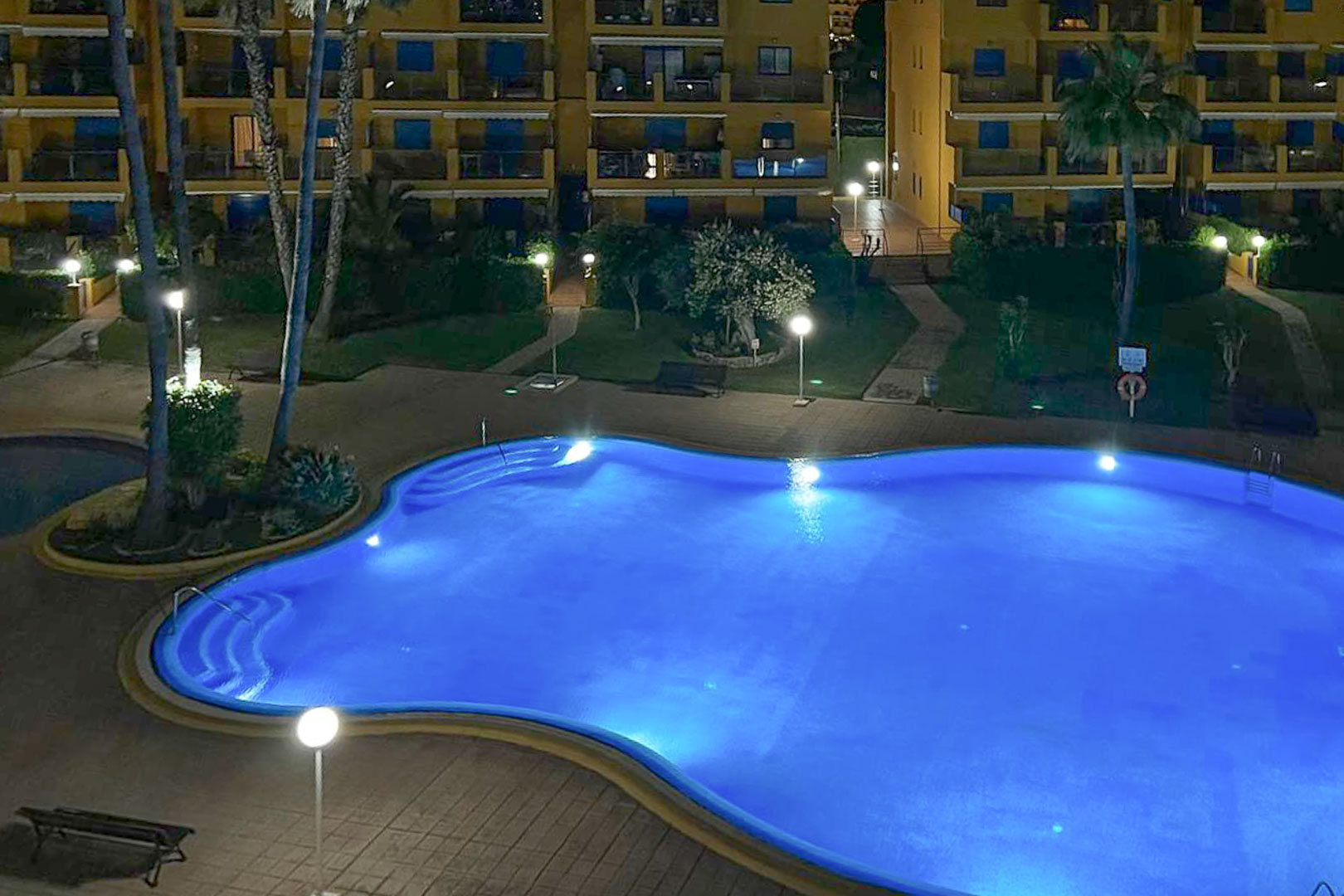 8269DEN - 8269DEN Duplex penthouse avec terrasse et vue partielle sur la mer à vendre à Las Marina, Denia.