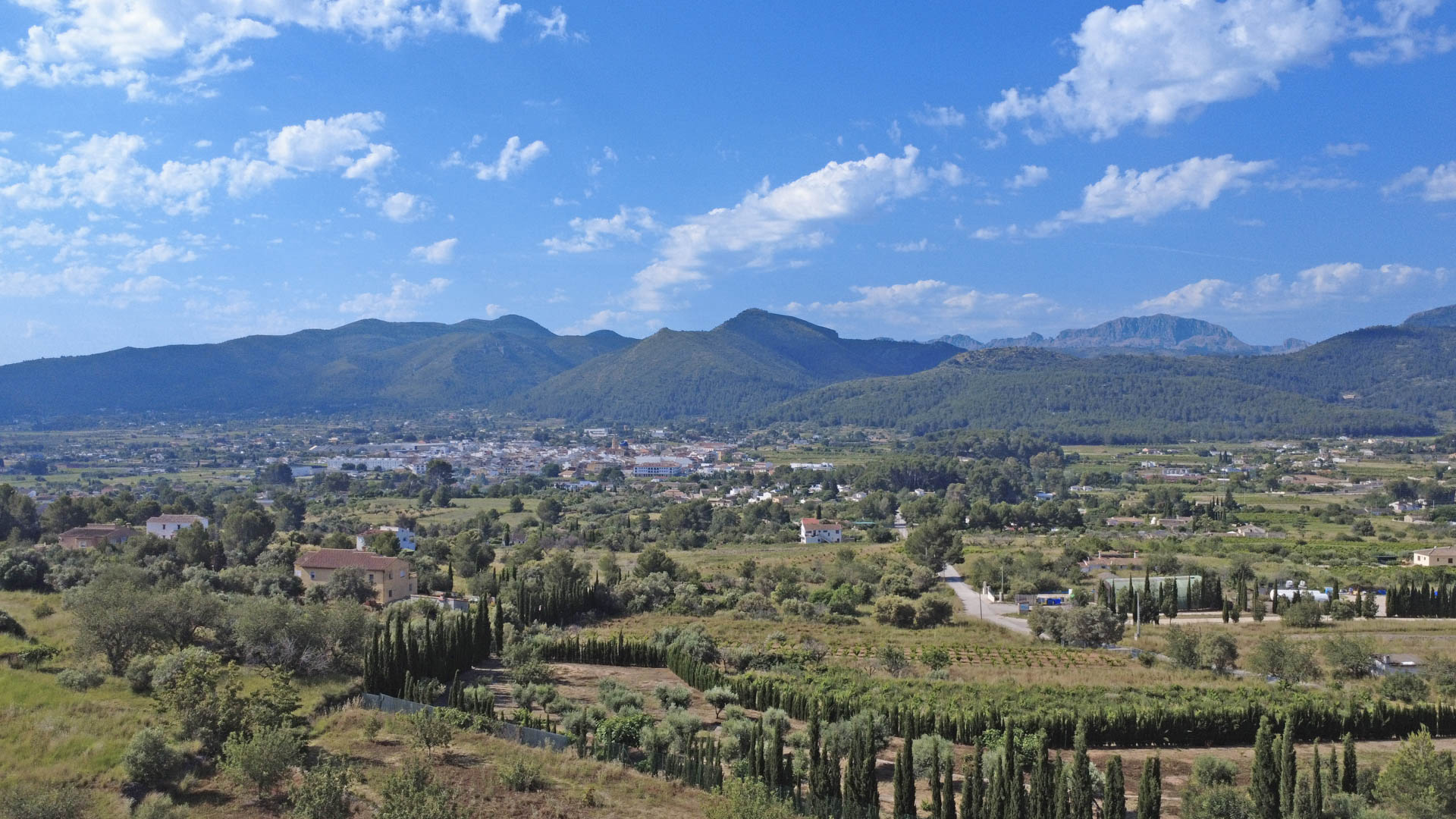 C4XY4536JAL Villa reformada en venta con vistas panorámicas al valle en Valle del Paraíso