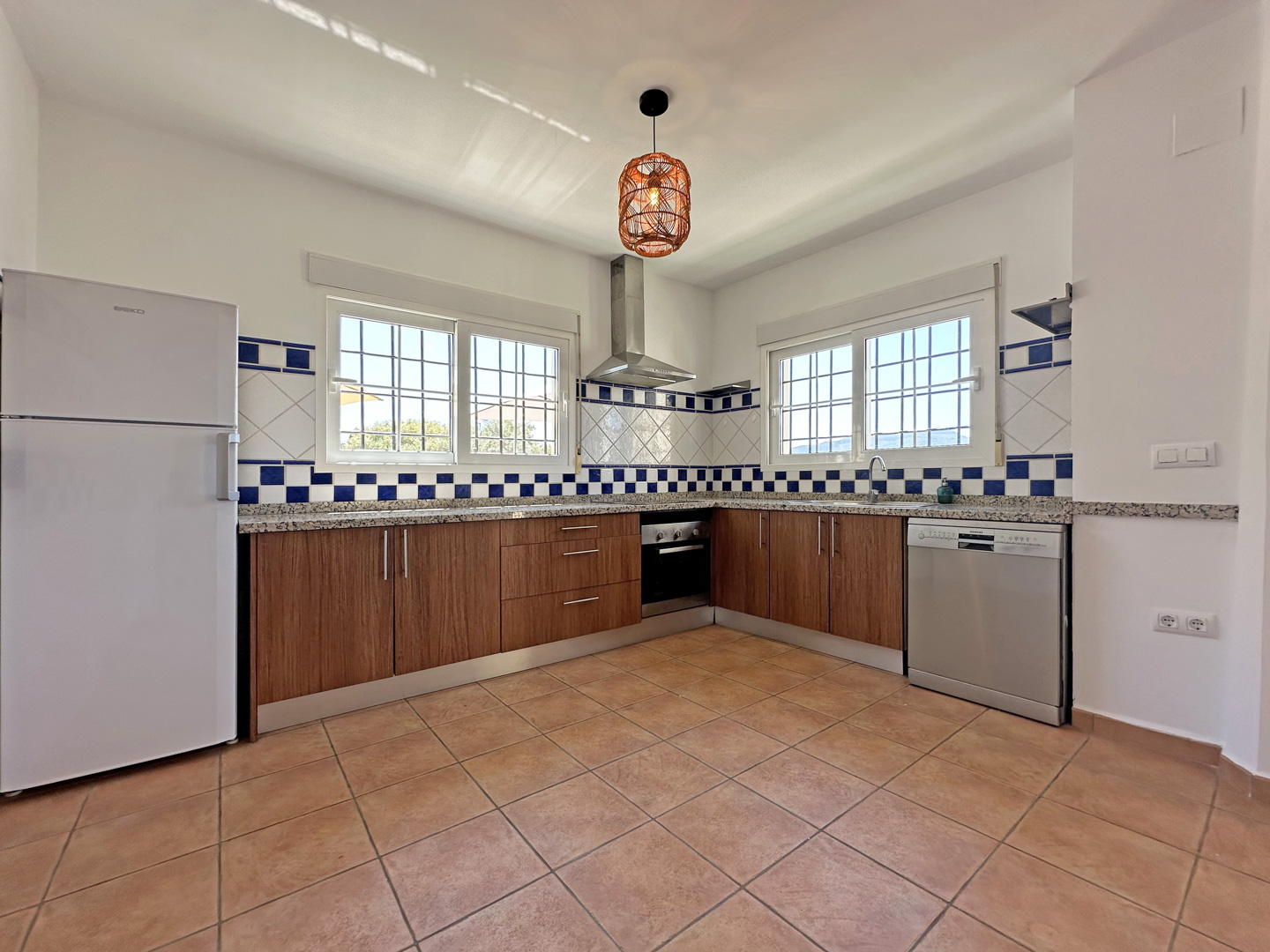 C4XY4536JAL Villa reformada en venta con vistas panorámicas al valle en Valle del Paraíso