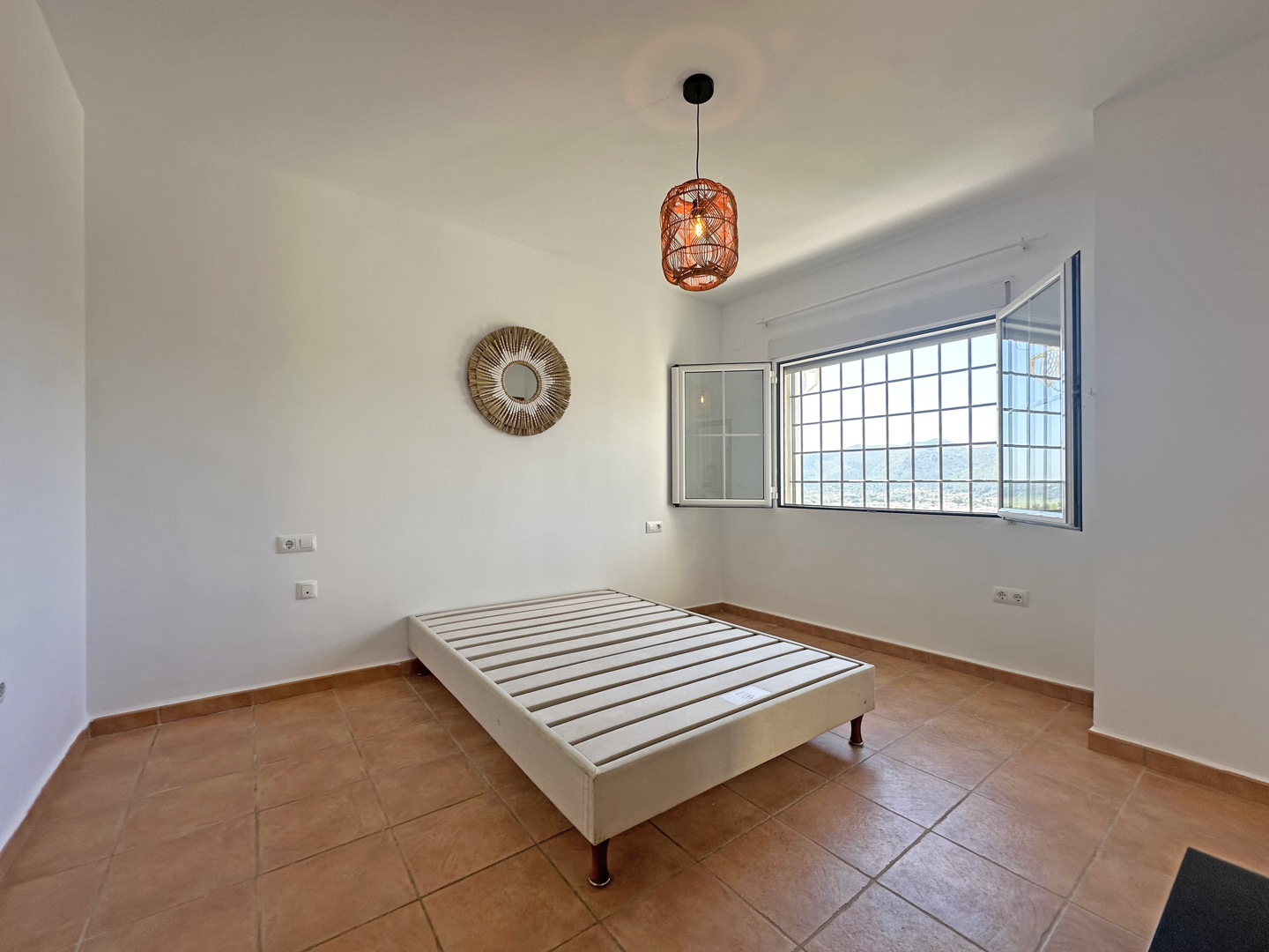 C4XY4536JAL Villa reformada en venta con vistas panorámicas al valle en Valle del Paraíso