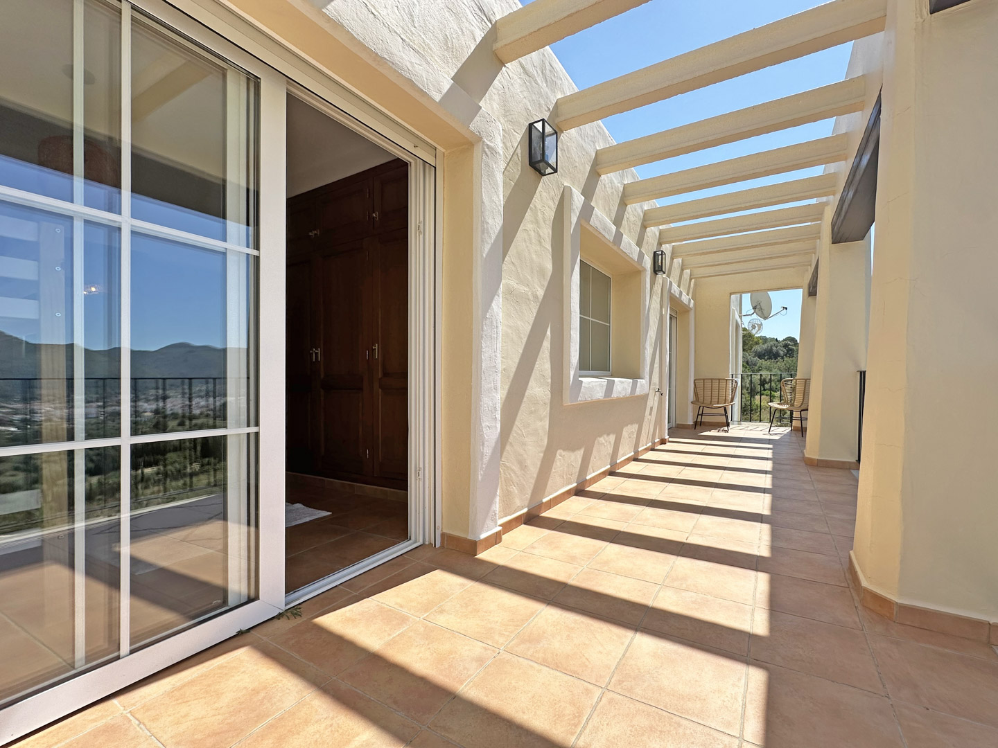 C4XY4536JAL Villa reformada en venta con vistas panorámicas al valle en Valle del Paraíso