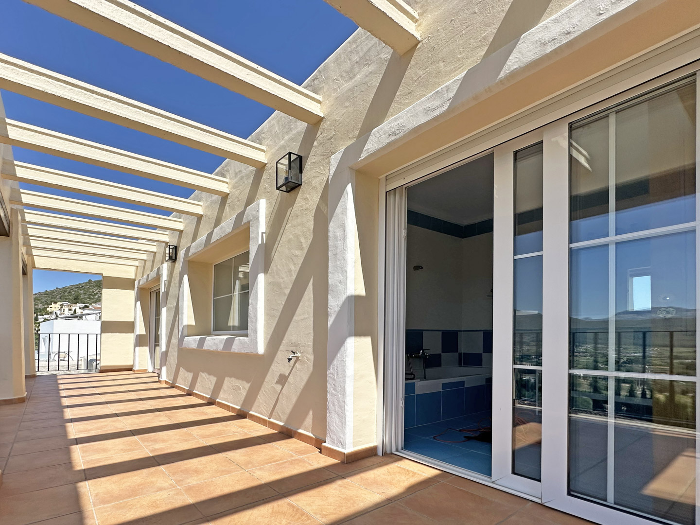 C4XY4536JAL Villa reformada en venta con vistas panorámicas al valle en Valle del Paraíso