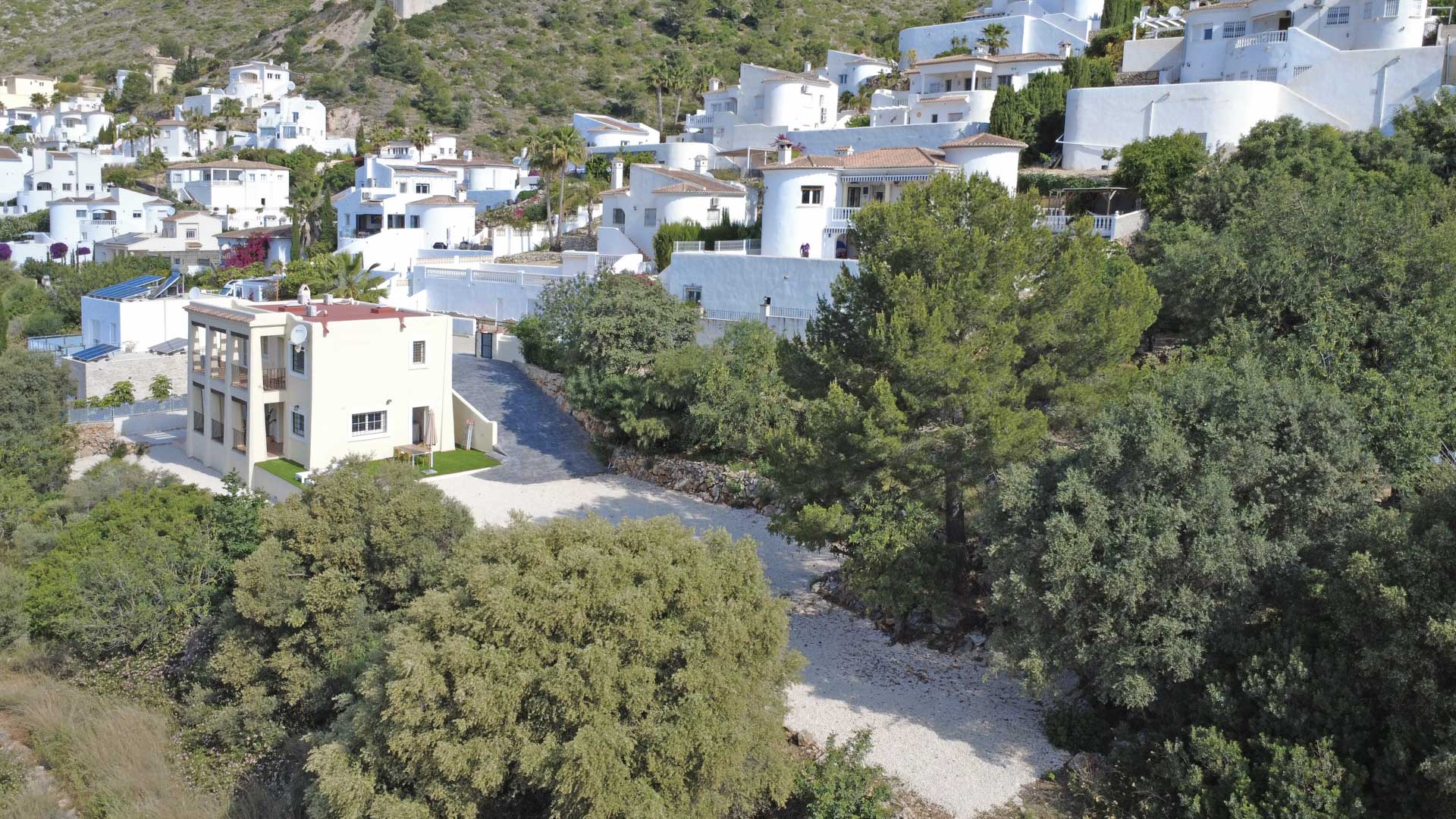 C4XY4536JAL Villa reformada en venta con vistas panorámicas al valle en Valle del Paraíso