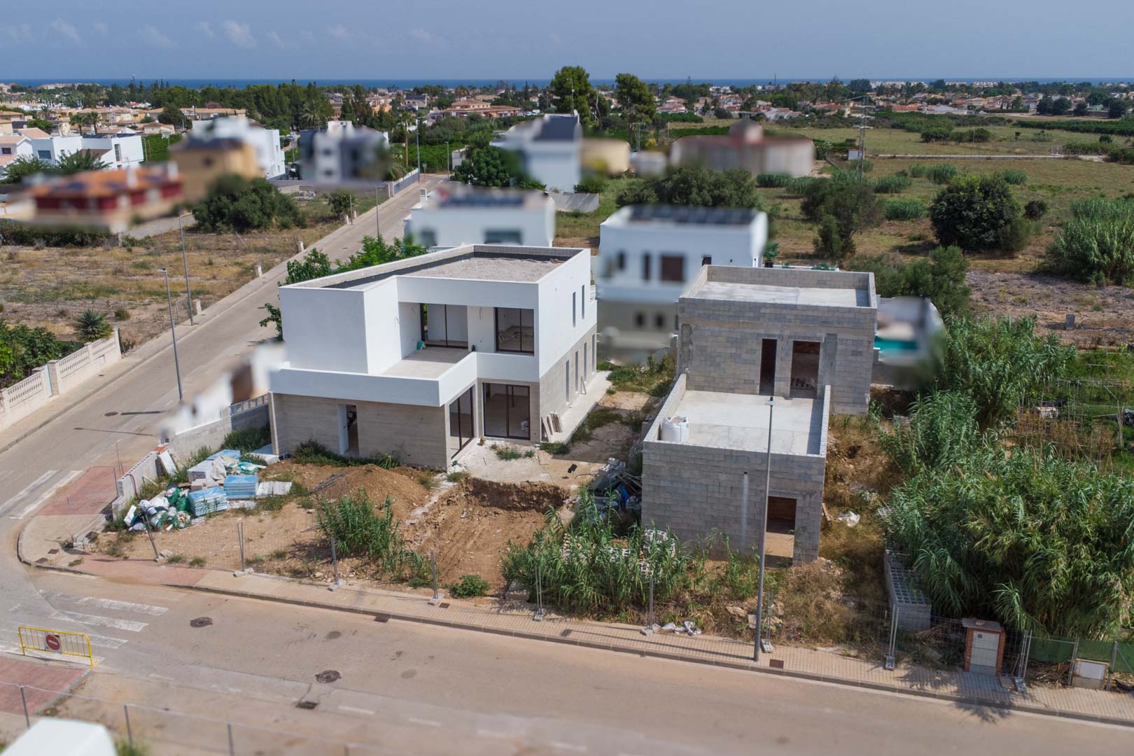 B75775 - 8288VER Villa moderna en construcción cerca al mar a la venta en Vergel.