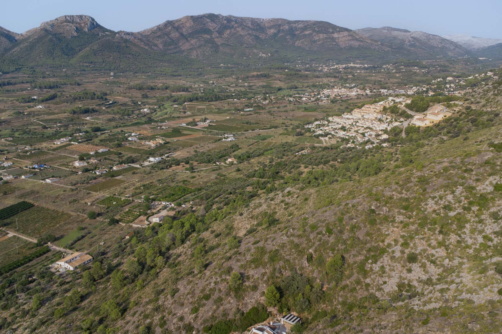 9000JAL Parcela urbana con vistas abiertas al valle de Jalón.