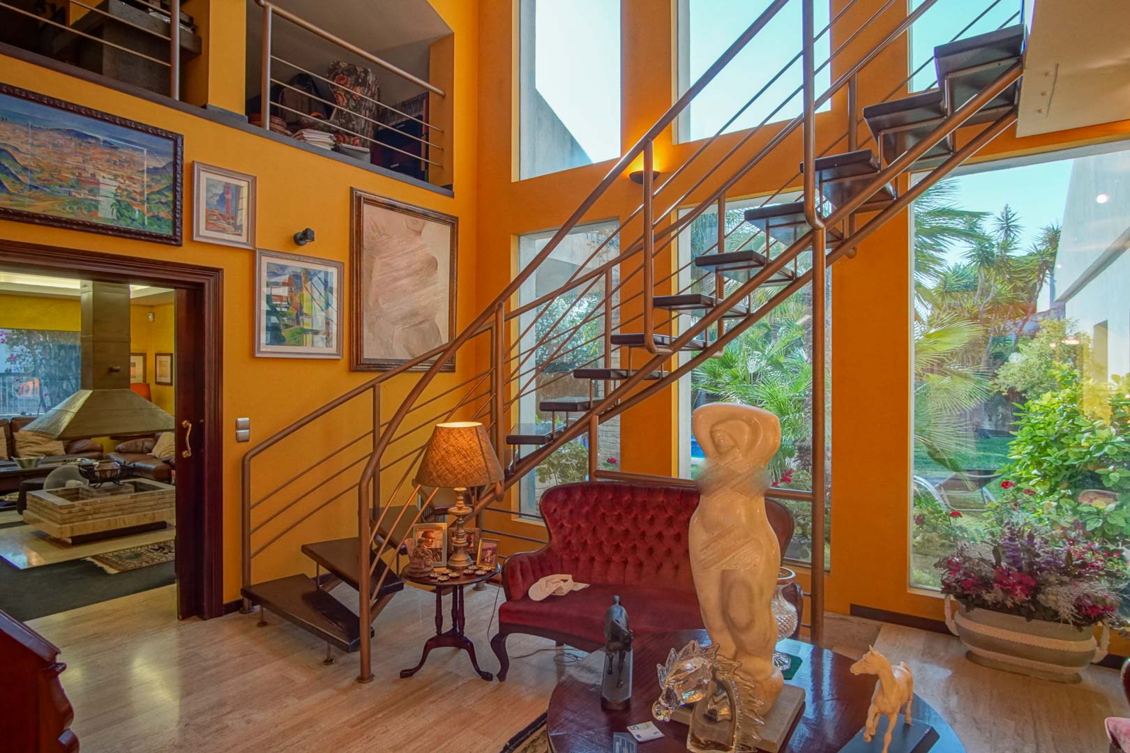 C3XY8287DEN - C3XY8287DEN Villa with pool for sale in Denia, with partial mountain and castle views.