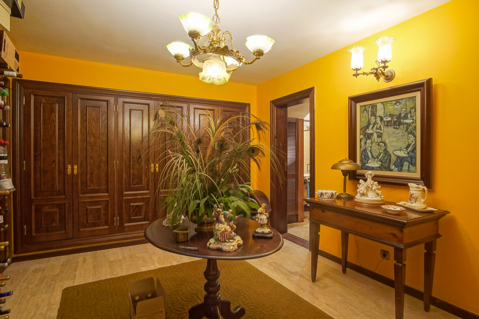 C3XY8287DEN - C3XY8287DEN Villa with pool for sale in Denia, with partial mountain and castle views.