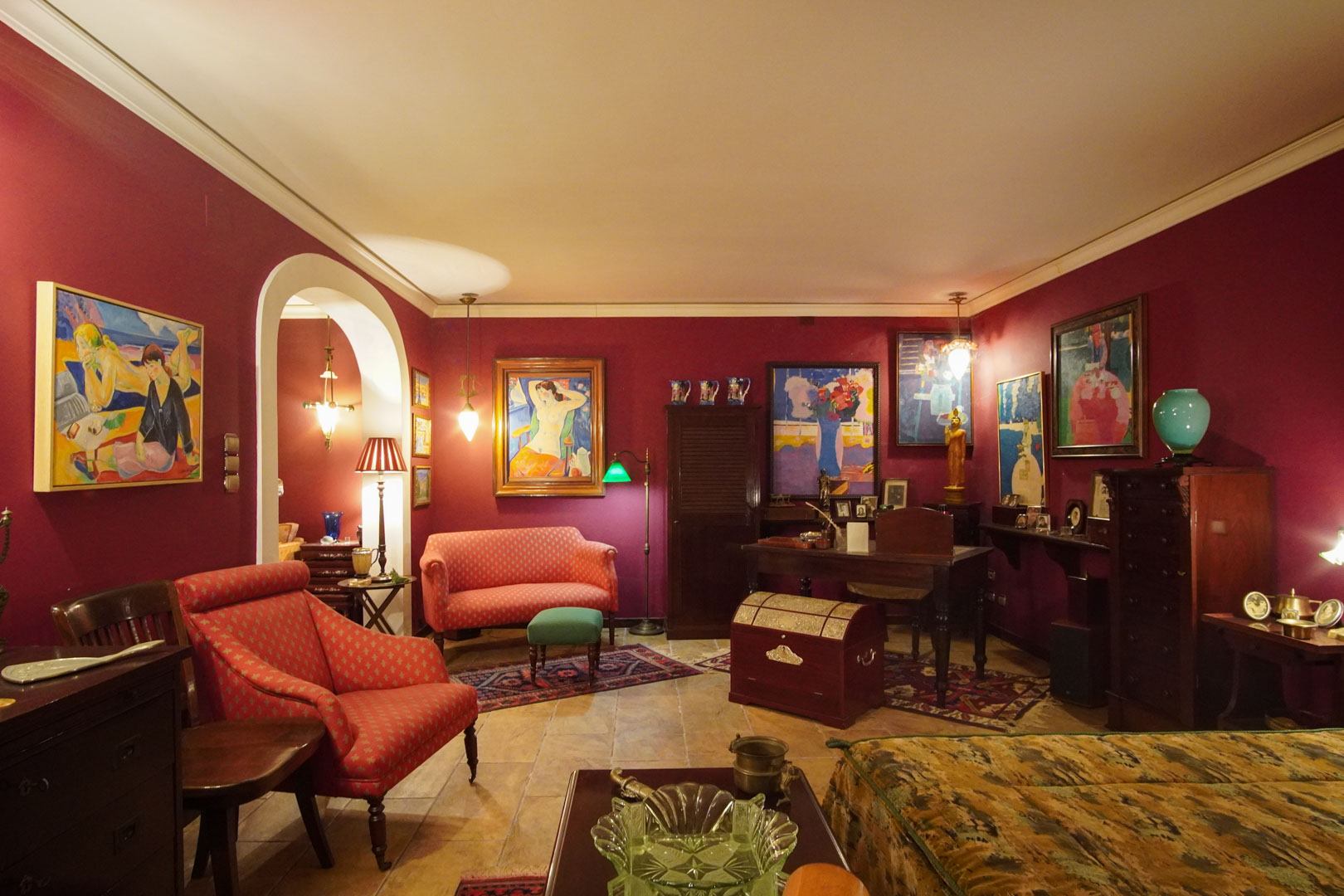 C3XY8287DEN - C3XY8287DEN Villa with pool for sale in Denia, with partial mountain and castle views.