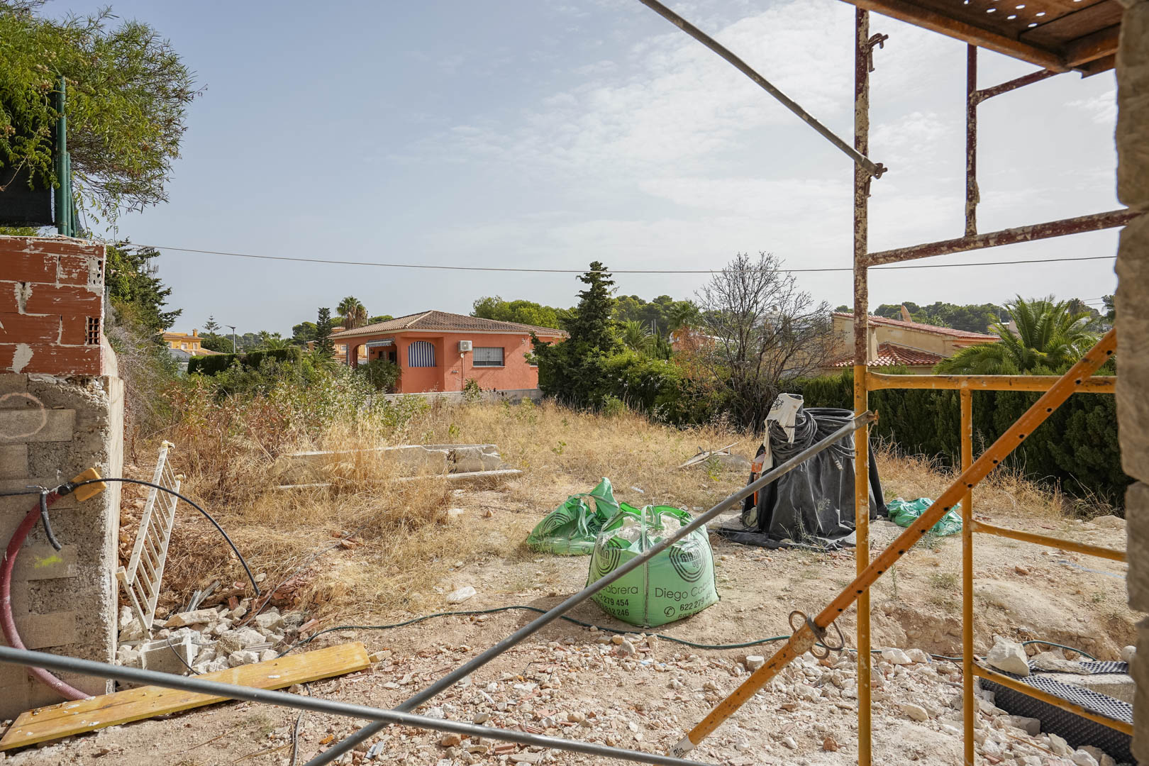 4570CAL Moderna villa de obra nueva a 500 m de la playa, en venta en Calpe