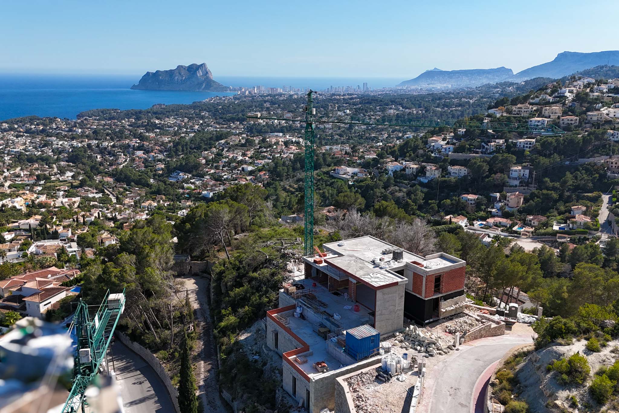 8300MOR Villa moderna en construcción con vistas panorámicas al mar a al venta en Moraira.
