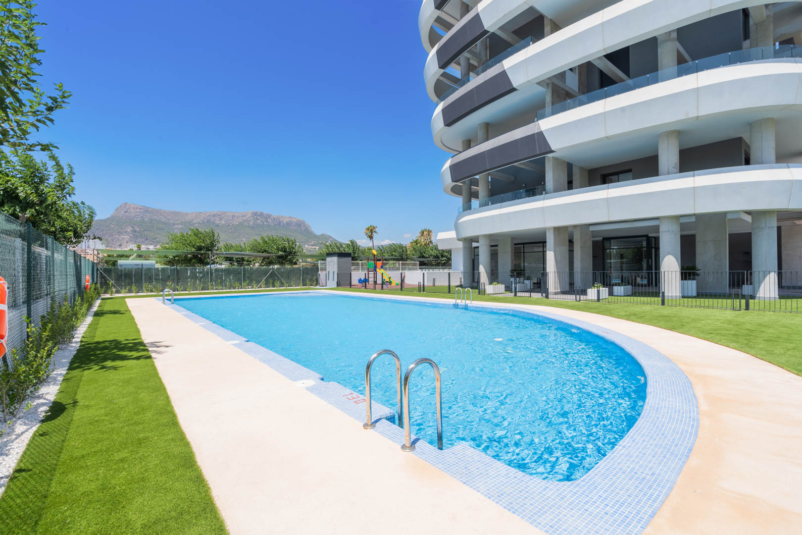 C4XY8301CAL Atico con vistas al mar a la venta en Calpe.