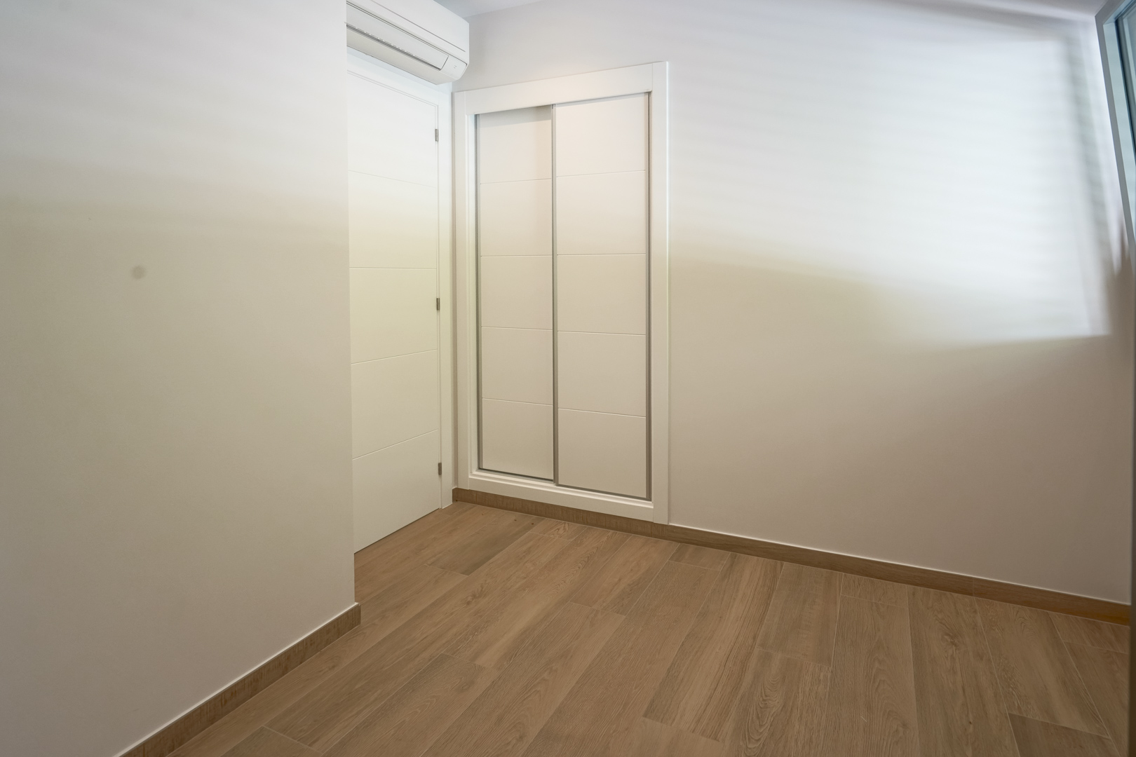 C4XY4581BEN - C4XY4581BEN Moderne Villa zum Verkauf in La Fustera Benissa