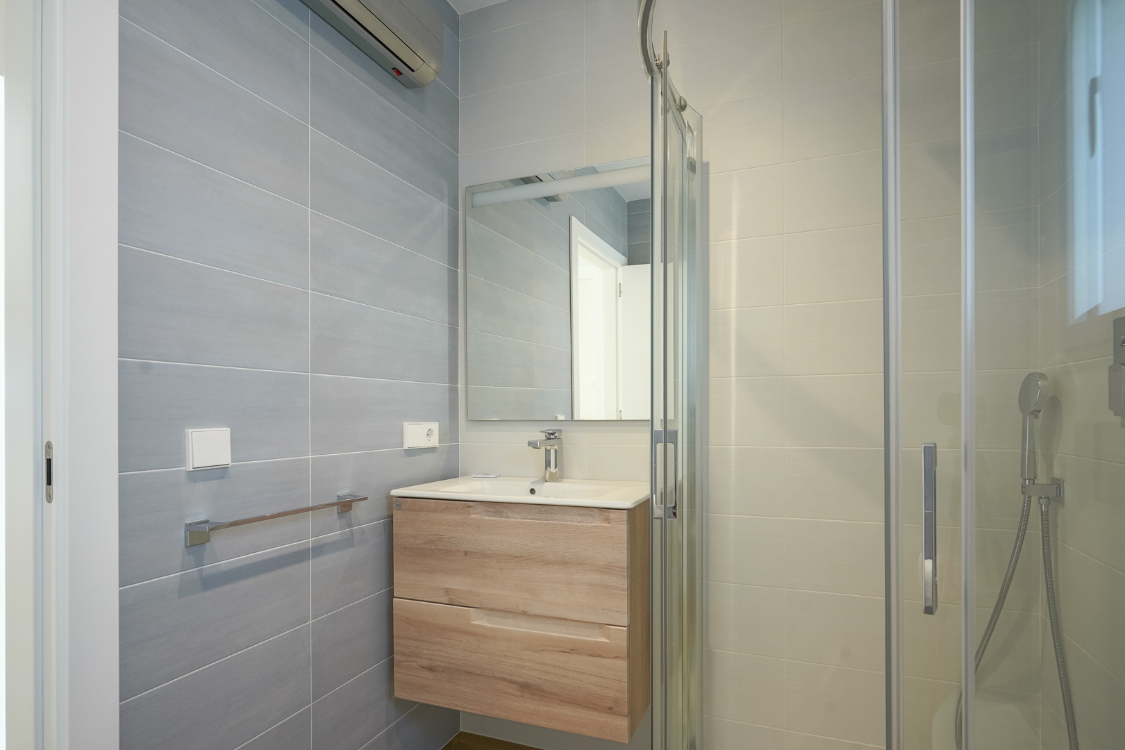 C4XY4581BEN - C4XY4581BEN Moderne Villa zum Verkauf in La Fustera Benissa