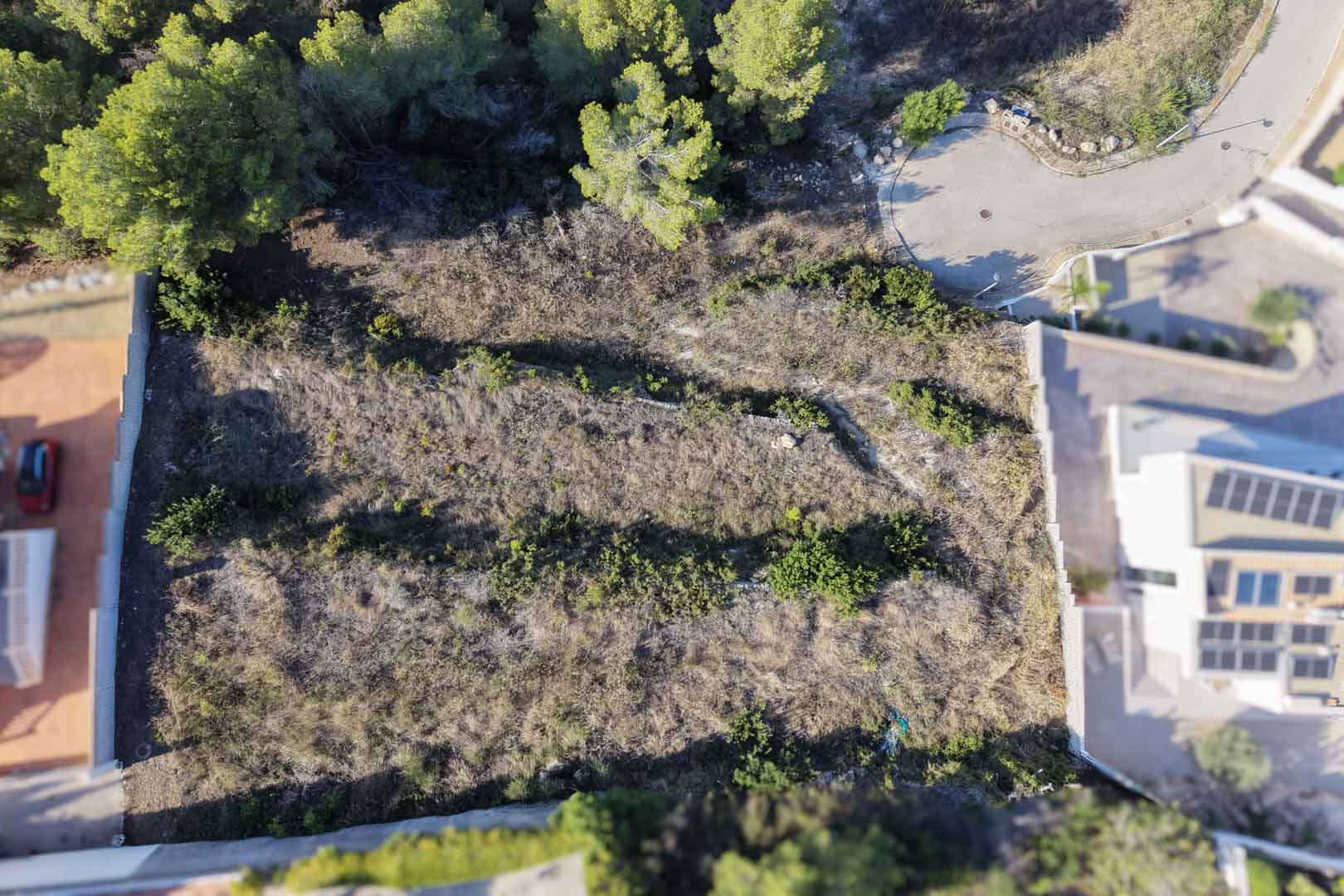 8303MOR Urban plot with open mountain views and partial glimpses of the sea, for sale in Moraira.