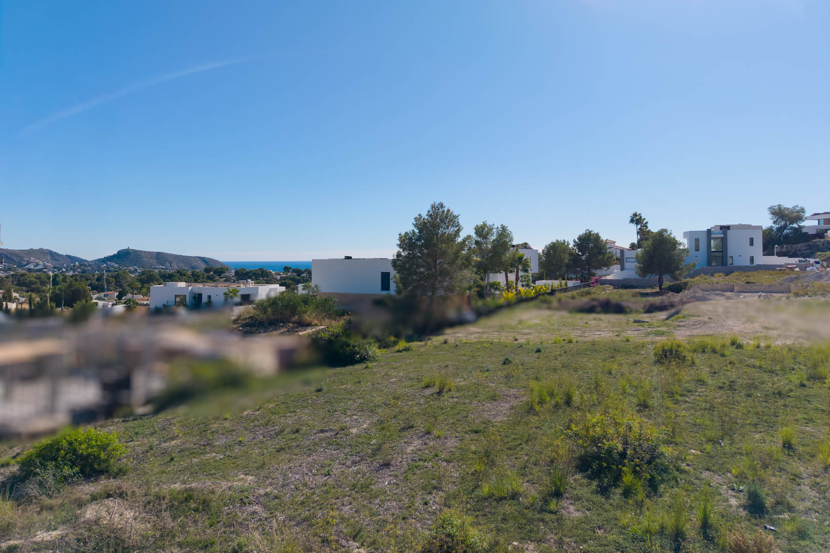 8306MOR Flat urban plot with open views of the valley and partial sea views for sale in Moraira.
