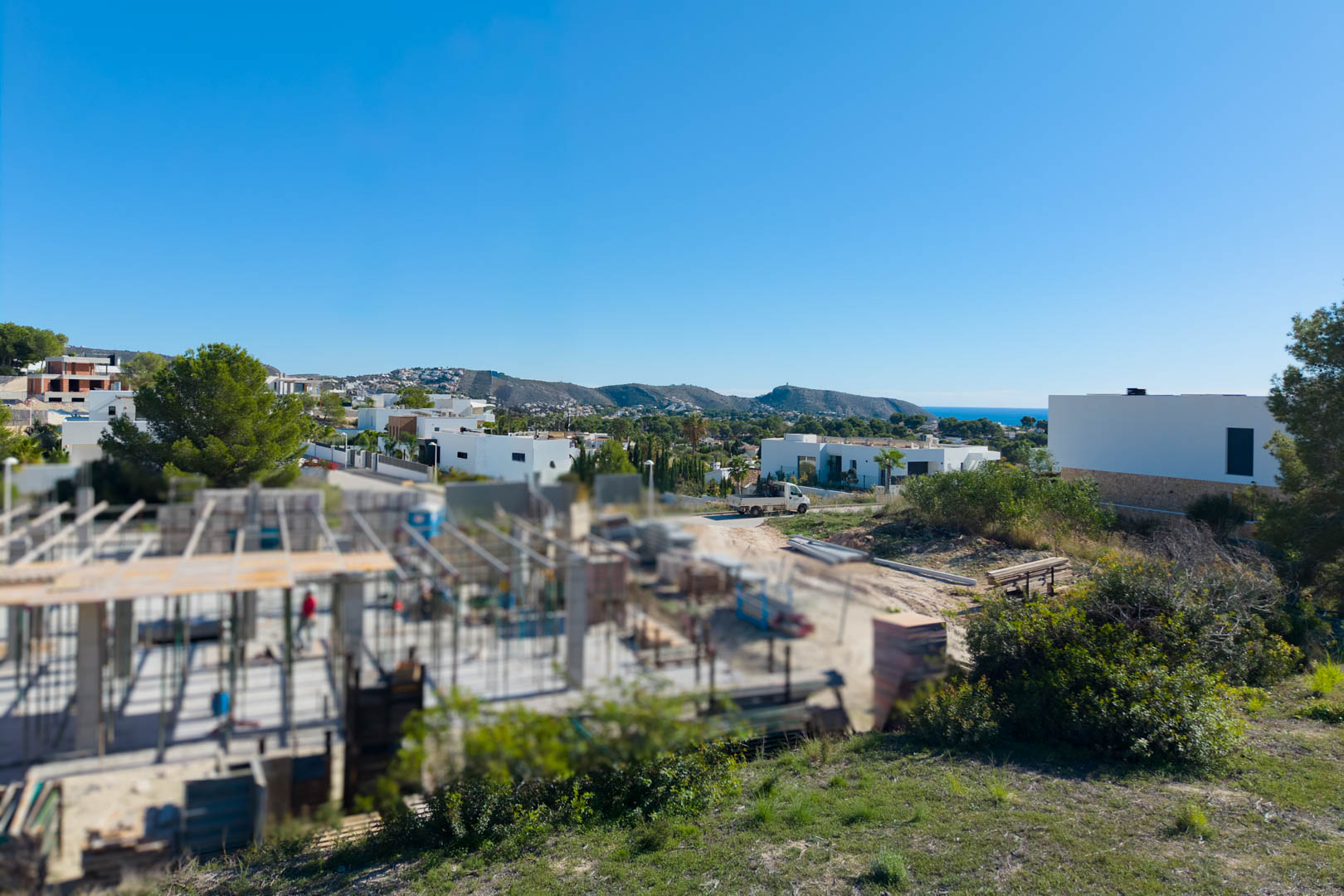 8306MOR Flat urban plot with open views of the valley and partial sea views for sale in Moraira.