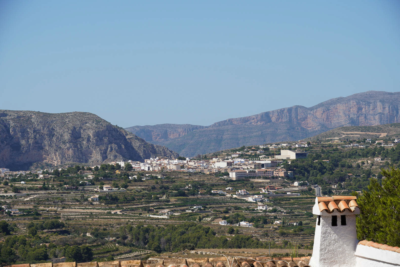 8307TEL - 8307TEL Rustic semi-detached house to renovate with a large area of ​​land for sale in Teulada.