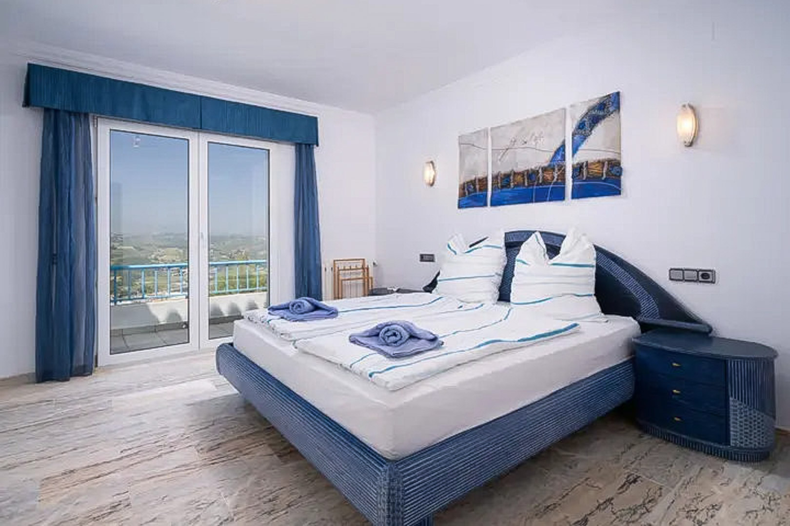 9001MOR - 9001MOR Villa con piscina y vistas al mar a la venta en Moraira.