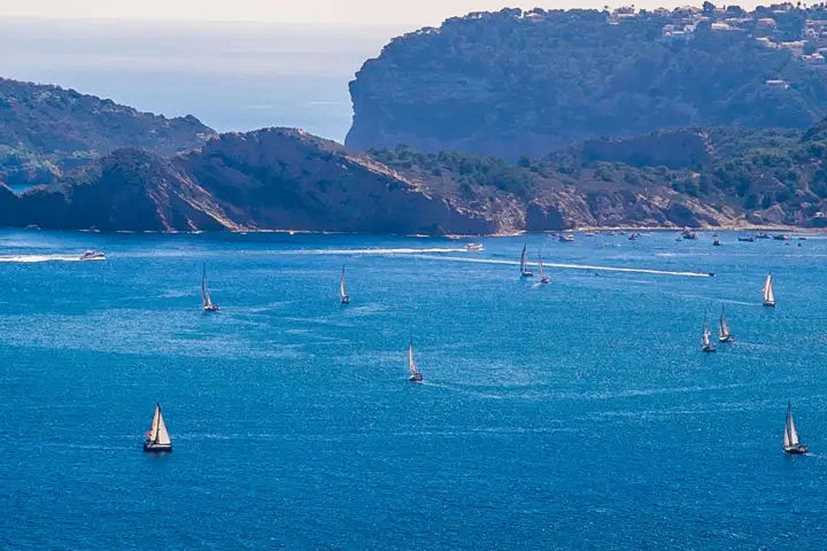 9001MOR - 9001MOR Villa con piscina y vistas al mar a la venta en Moraira.