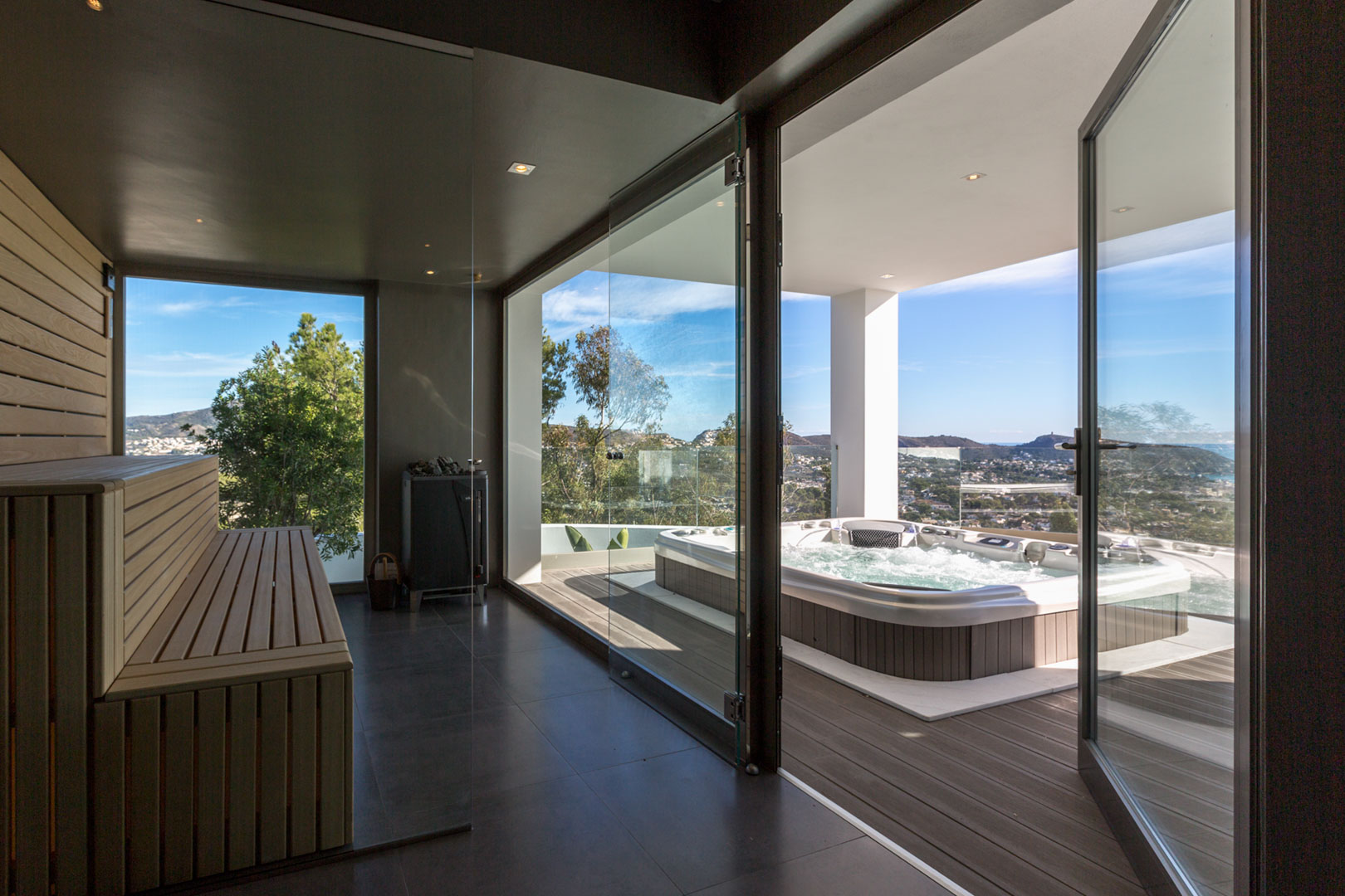 9002MOR - 9002MOR Villa moderna con vistas panoramicas al mar a la venta en Moraira.