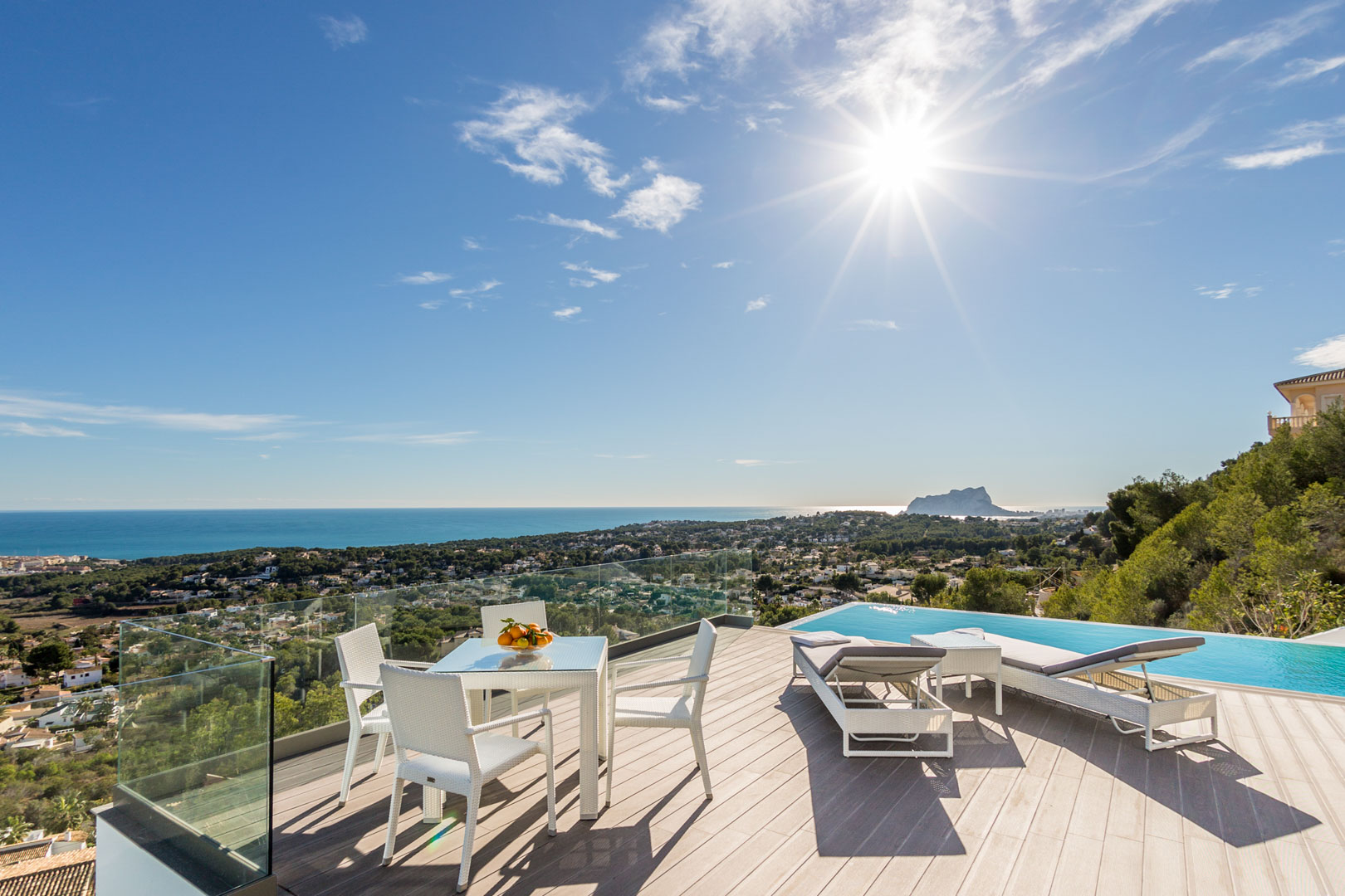 9002MOR - 9002MOR Villa moderna con vistas panoramicas al mar a la venta en Moraira.