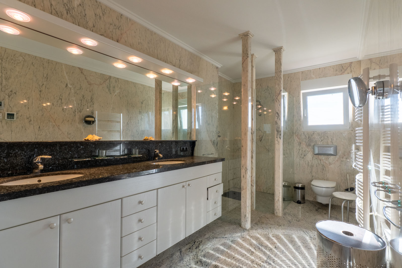 9005MOR - 9005MOR Villa moderne avec vue spectaculaire sur la mer à vendre à Moraira.