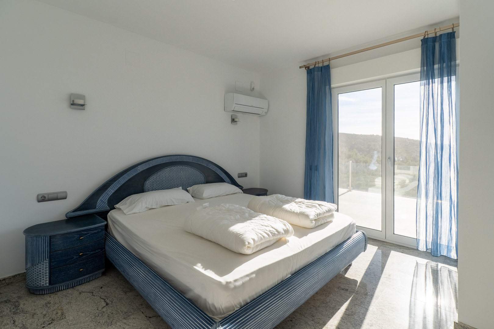 9005MOR - 9005MOR Villa moderne avec vue spectaculaire sur la mer à vendre à Moraira.