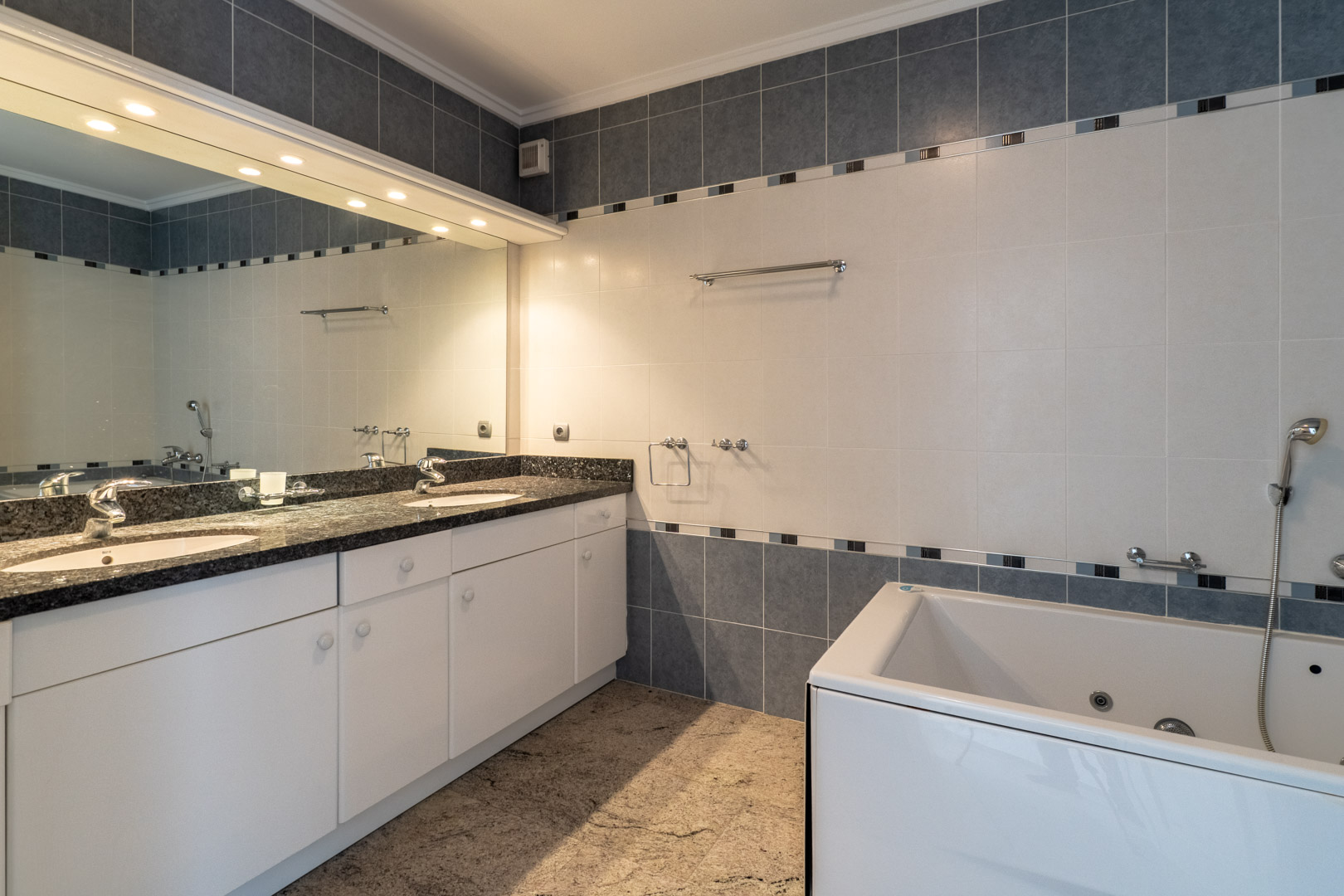 9005MOR - 9005MOR Villa moderne avec vue spectaculaire sur la mer à vendre à Moraira.