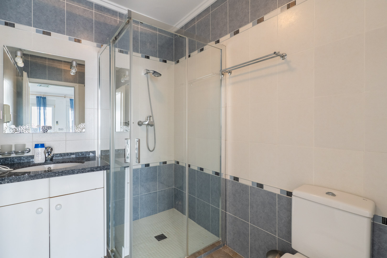 9005MOR - 9005MOR Villa moderne avec vue spectaculaire sur la mer à vendre à Moraira.