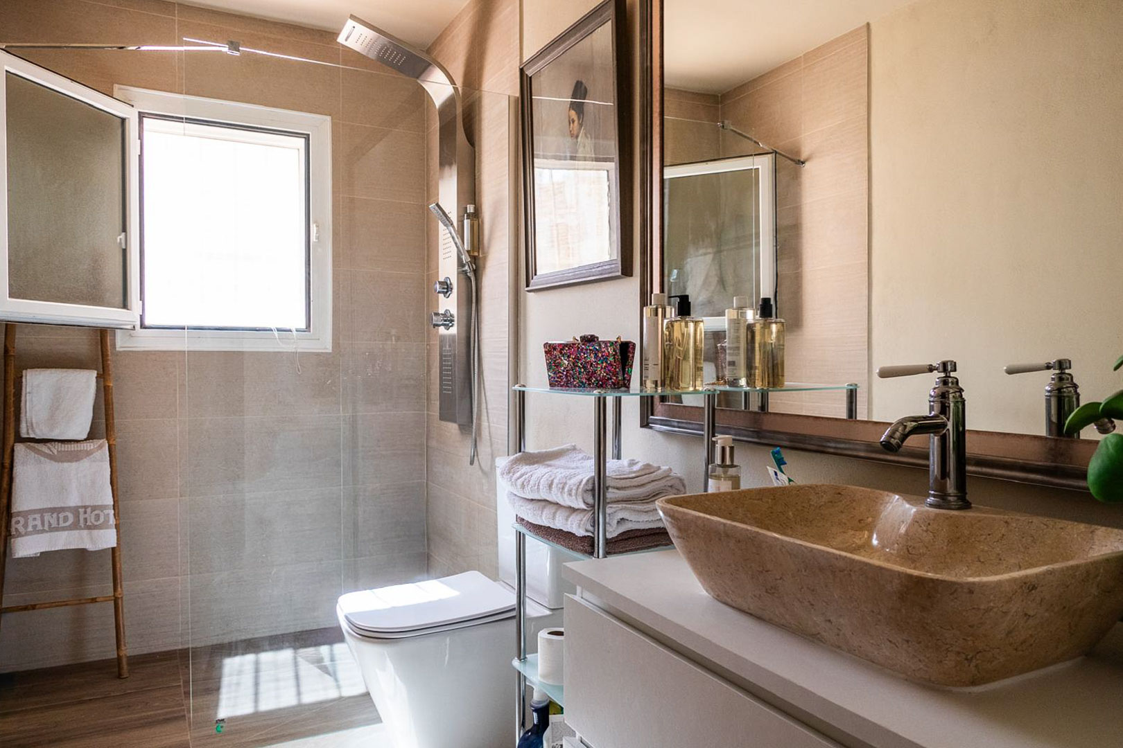 Property Image 4 Property Image 4