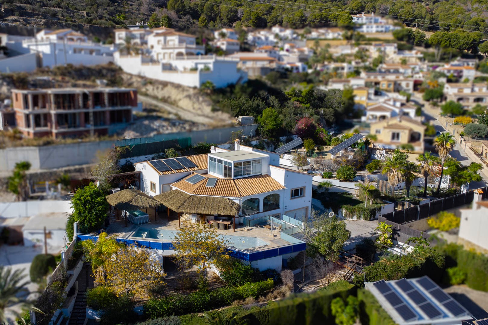 4597CAL Ruime villa met panoramisch zeezicht te koop in Calpe